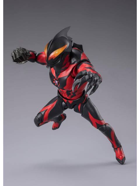 S.H.Figuarts ウルトラマンベリアル (ダークネス ヒールズVer.) 「大怪獣バトル ウルトラ銀河伝説 THE MOVIE」