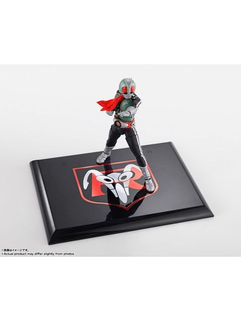 S.H.Figuarts 真骨彫製法 仮面ライダー新1号 栄光の昭和ライダーエディション（初回限定台座付属）