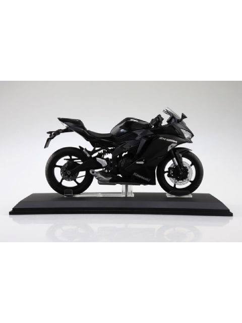 1/12 完成品バイク KAWASAKI Ninja ZX-25R メタリックスパークブラック