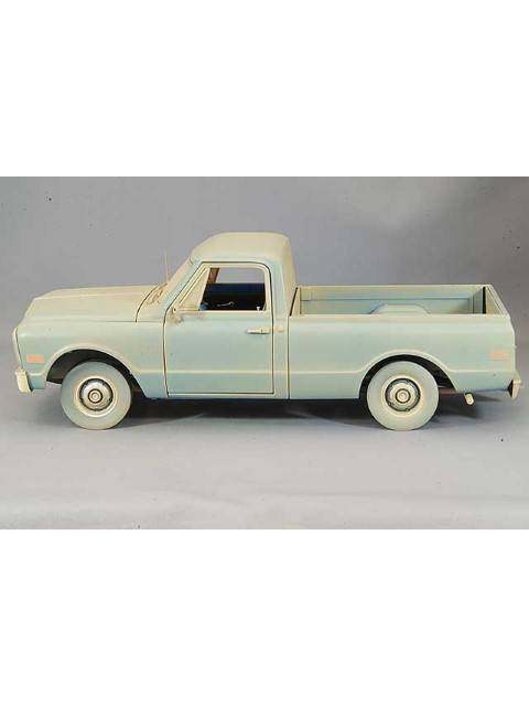 ハイウェイ61 1/18 1971 シボレー C-10 with レザーフェイス フィギュア 「悪魔のいけにえ / The Texas Chain Saw Massacre(1974)」