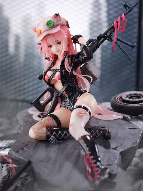 渋谷スクランブルフィギュア UKM-2000 疾風迅雷 -重傷 Ver.- 「ドールズフロントライン」 1/7スケール