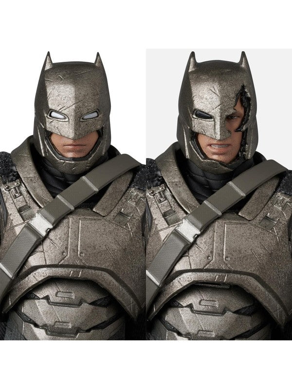メディコムトイ MAFEX ARMORED BATMAN Ver.1.5