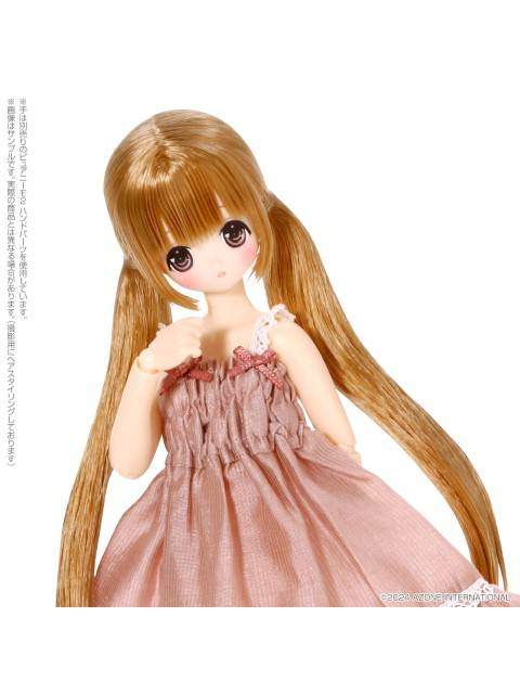 アゾン えっくす☆きゅーと Chiika(ちいか)/ Sweet Memory コーディネイトドールset～ハニーキャラメルヘア～