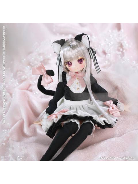 Azone Karaful Dreamin' / Mebae ~Dreaming Cat~ (Moon ver.)