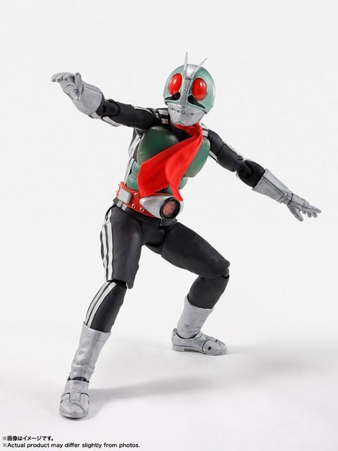 S.H.Figuarts 真骨彫製法 仮面ライダー新1号 栄光の昭和ライダーエディション（初回限定台座付属）