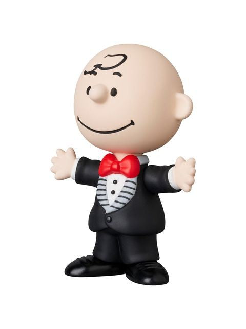 メディコムトイ UDF CHARLIE BROWN(TUXEDO Ver.) 「PEANUTS SERIES 17」