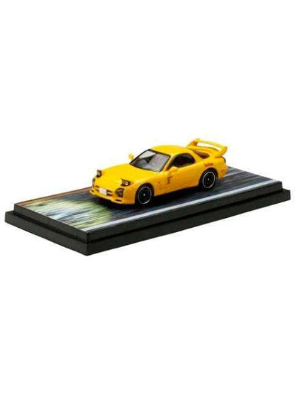 Kyosho 1/64 Mazda RX-7 FD3S RED SUNS/Initial D with Takumi Fujiwara and Keisuke Takahashi driver figure included Finished model car HJ643007BDY