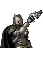 メディコムトイ MAFEX ARMORED BATMAN Ver.1.5