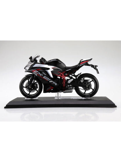 1/12 完成品バイク KAWASAKI Ninja ZX-25R メタリックスパークブラック×パールフラットスターダストホワイト