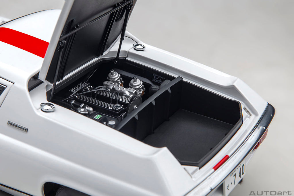 オートアート ロータス ヨーロッパ スペシャル 「サーキットの狼 / 風吹裕矢」 1/18スケール