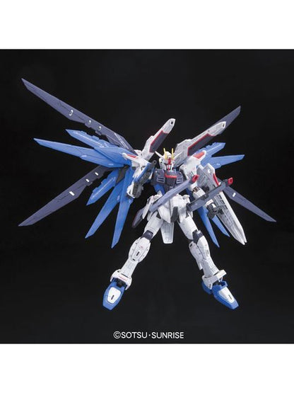 ガンプラ RG 1/144 ZGMF-X10A フリーダムガンダム 【プラモデル】