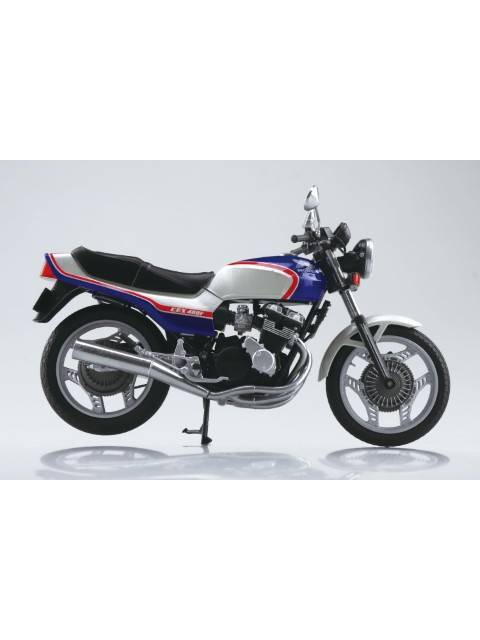 アオシマ Honda CBX400F パール/キャンディブルー