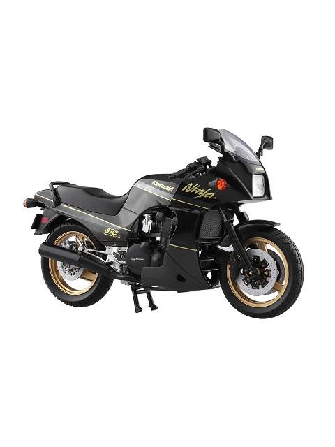1/12 完成品バイク KAWASAKI GPz900R 黒/金 【再販】