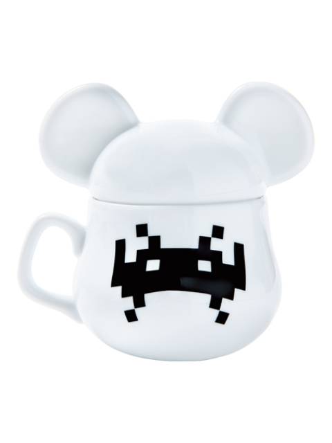 メディコムトイ SPACE INVADERS 「BE@RMUG」 WHT×BLK