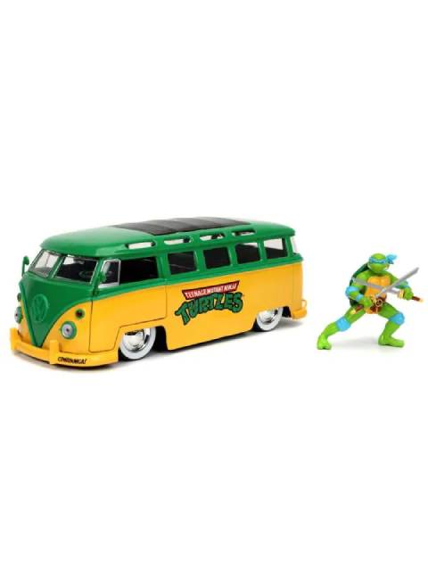 1/24 1962 VW バス レオナルド フィギュア付 (ティーンエイジ・ミュータント・ニンジャ・タートルズ) 【JADA31786】