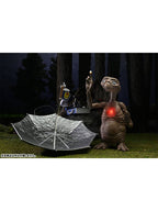 ネカ E.T. LED チェスト 「イーティー」 40th アニバーサリー デラックス アルティメット アクションフィギュア