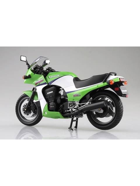 1/12 完成品バイク KAWASAKI GPz900R ライムグリーン 【再販】 – FATMAMA