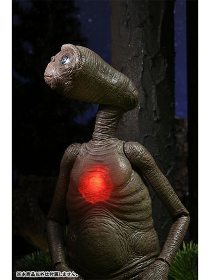 NECA ET LED Chest "ET" 40th Anniversary Deluxe Ultimate Action Figure