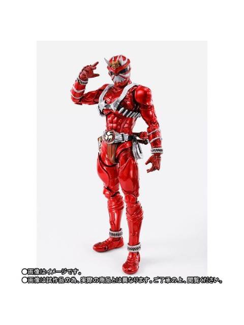 【魂ウェブ商店 限定品】 S.H.Figuarts（真骨彫製法） 仮面ライダー響鬼紅 【新古品 特別価格】