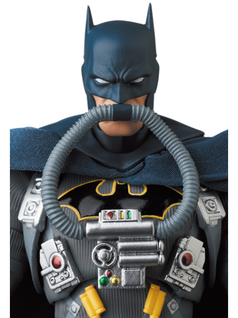 メディコムトイ MAFEX STEALTH JUMPER BATMAN(BATMAN： HUSH Ver.)