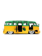 1/24 1962 VW バス レオナルド フィギュア付 (ティーンエイジ・ミュータント・ニンジャ・タートルズ) 【JADA31786】
