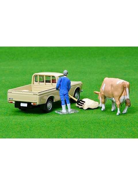 トミカリミテッドヴィンテージ LV-195d ダットサン 1300 トラック(薄茶)フィギュア付