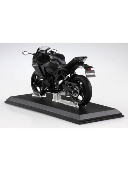 1/12 完成品バイク KAWASAKI Ninja ZX-25R メタリックスパークブラック