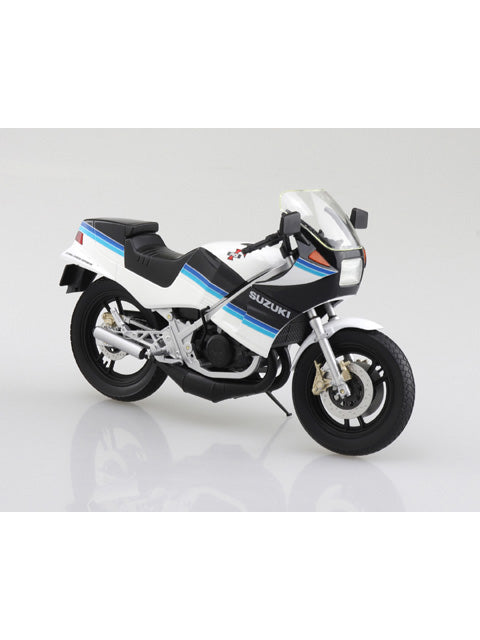 アオシマ 1/12完成品バイク SUZUKI RG250Γ ブルー×ホワイト
